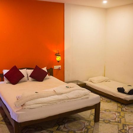 Kaza A Le Pearl Resort Anjuna Bagian luar foto